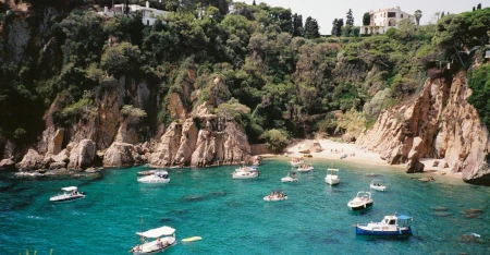 Costa Brava Without a Car: The Secret Bus Routes to Cap de Creus and Sa Tuna