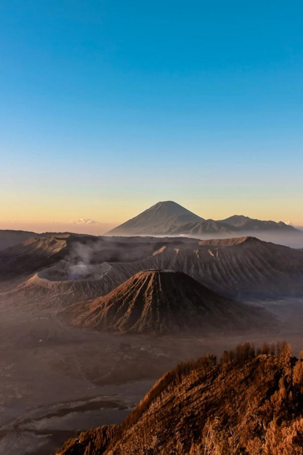 Actividades en el Parque Nacional Bromo Tengger Semeru Vista del monte Bromo al amanecer