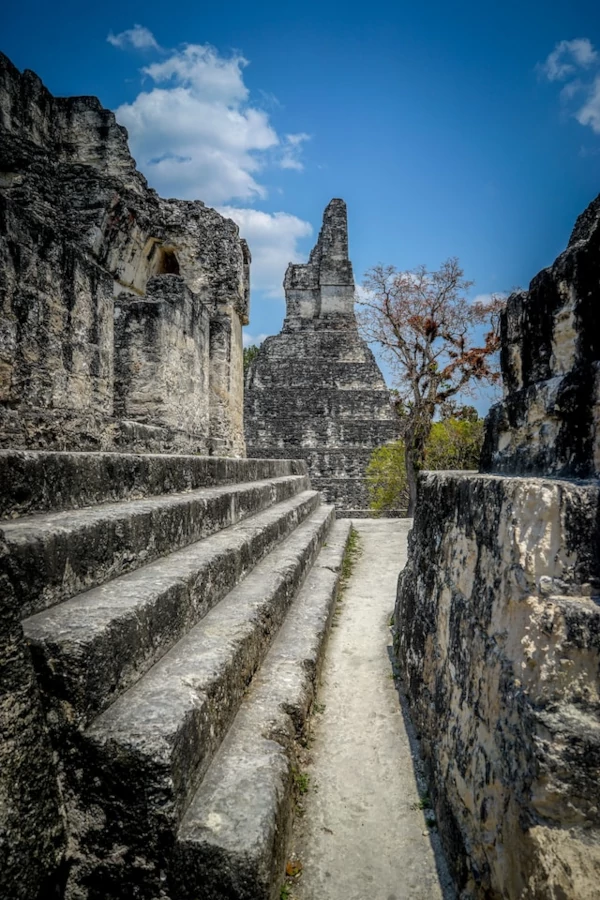 Historia Ruinas Mayas de Tikal