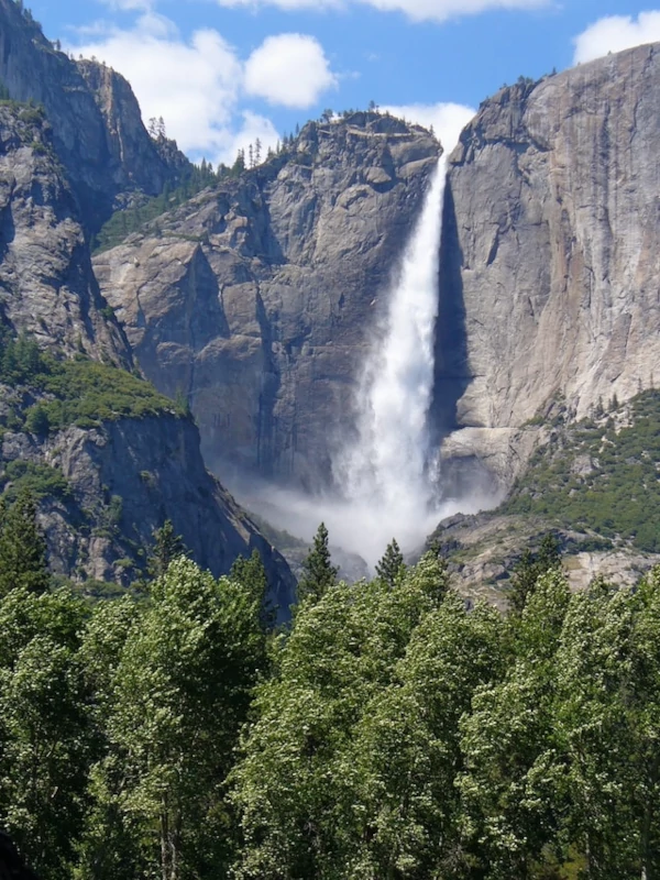 Natural wonders and landscapes Yosemite Falls at Yosemite National Park